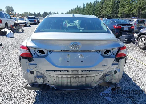 2020 Toyota Camry Se z USA, uszkodzony, nr VIN 4T1G11AK9LU863521